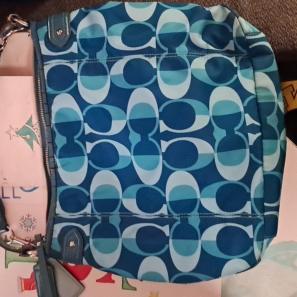 Purse - Picture 4 of 4